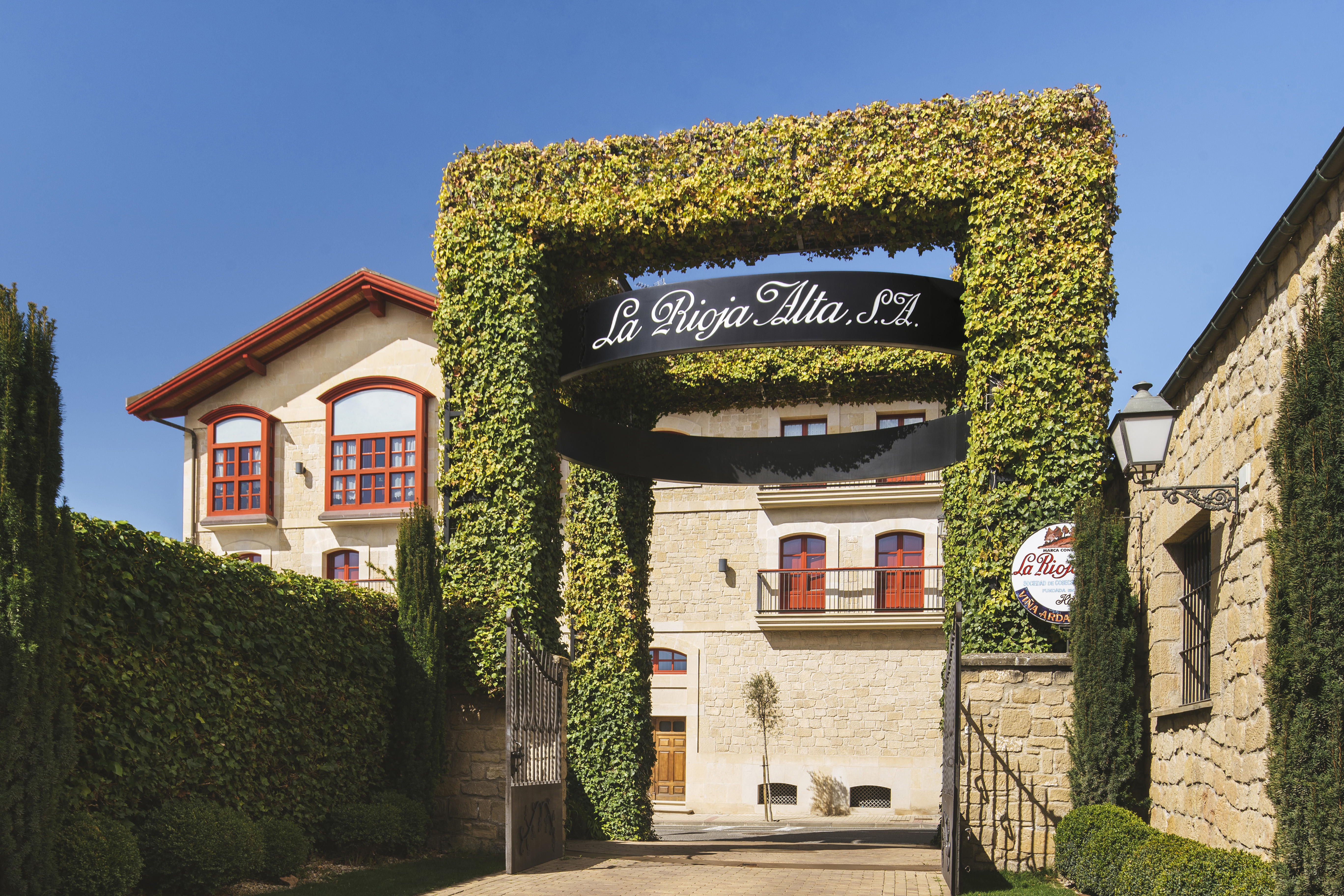 Bodegas La Rioja Alta